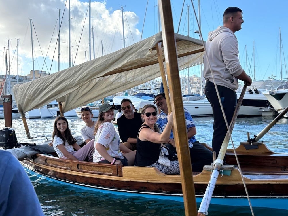 The Gondola to the Three Cities